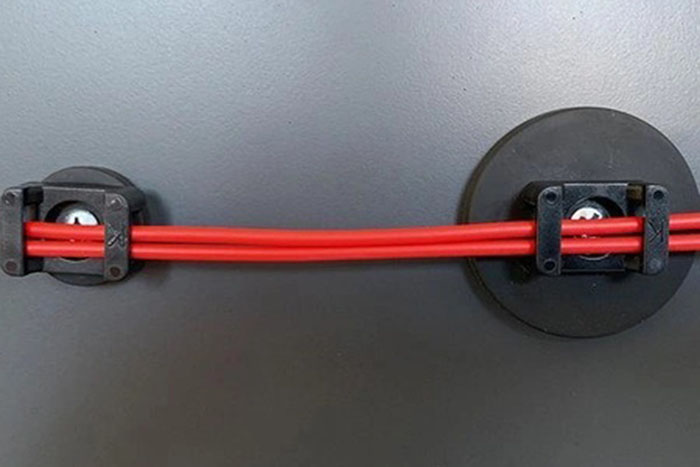 Uchwyt magnetyczny do mocowania kabli, średnica 22 mm, Bauer und Böcker