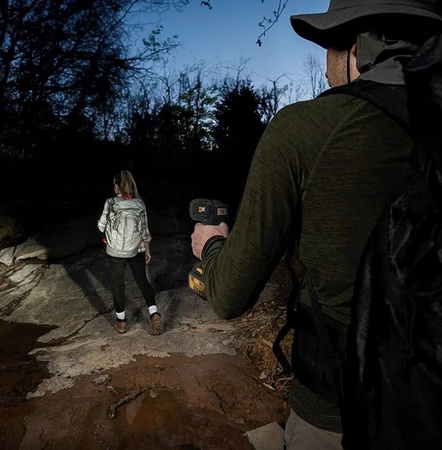 Lampa punktowa akumulatorowa 18V 160/500Lm solo bez aku. CAT DX63B