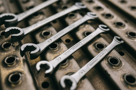 Klucz oczkowy dwustronny otwarty profil-UD 36 x 41 mm Gedore 400 , 1933175