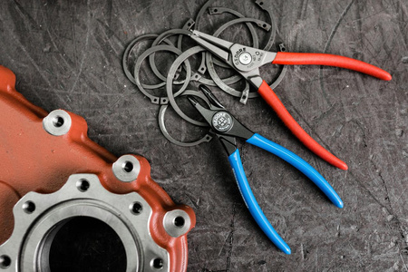 Szczypce kątowe do wewnętrznych pierścieni osadniczych 19-60 mm Gedore 8000 J 21, 6704480