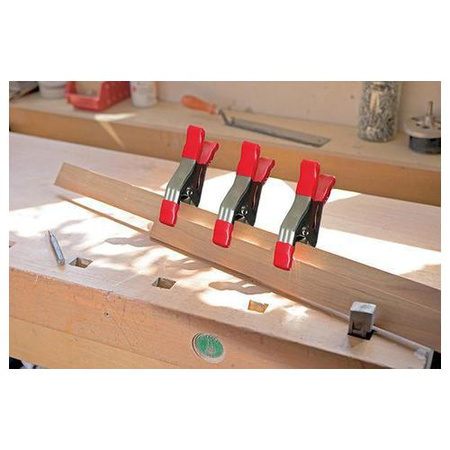 Ścisk sprężynowy XM3EU rozpiętość mocowania: 51mm wysięg: 57mm BESSEY