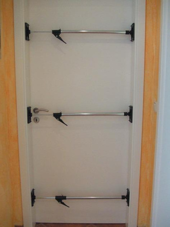 Regulowana rozpórka montażowa 87-148 cm GLUCK