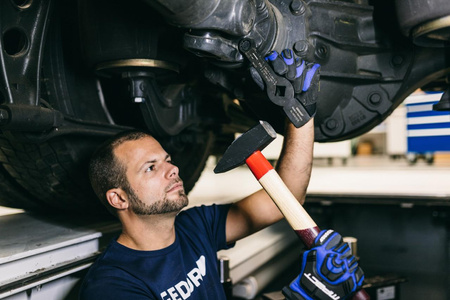 Młotek ślusarski ROTBAND-PLUS 1500 g, trzonek hikorowy, Gedore 600 H-1500, 8583740