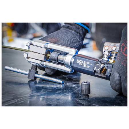 Hydrauliczny przyrząd do wywijania obrzeży, BGS 8704