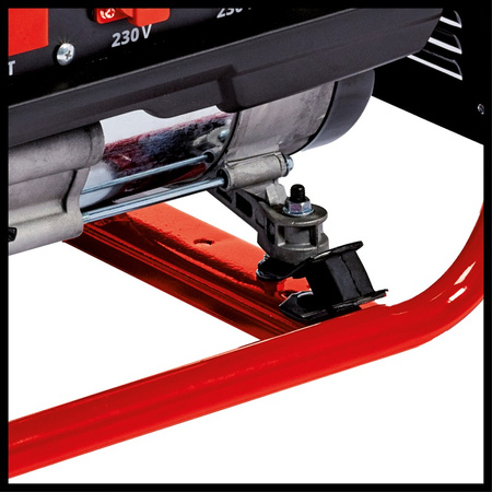 Agregat prądotwórczy benzynowy 2100 W, 15 l zbiornik, AVR, 2 gniazda 230 V, TC-PG 25/1/E5 EINHELL