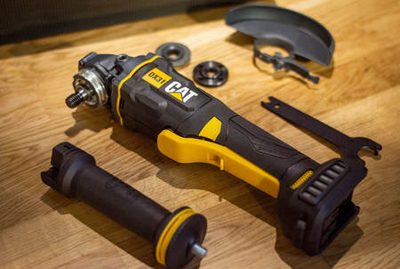 Akumulatorowa szlifierka kątowa bezszczotkowa 18V, tarcza 125 mm, DX314B CAT (bez akumulatora)